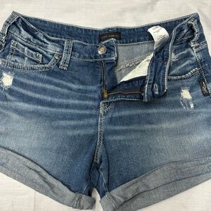 Silver brand jean shorts. Size 29